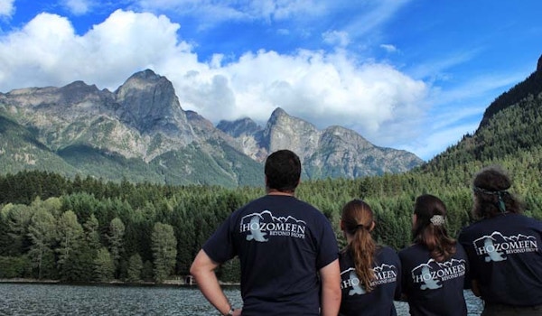 Picture of Hozomeen Team Custom T-Shirt Design Hozomeen Team T-Shirt Photo