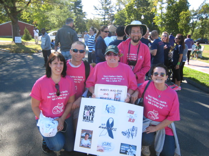 Walk To Defeat Als T-Shirt Photo