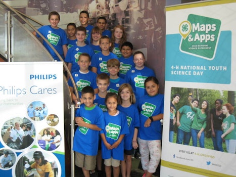 4 H Maps And Apps Workshop T-Shirt Photo
