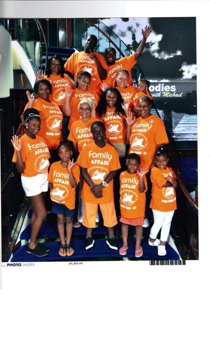 Armstrong Family Cruise T-Shirt Photo
