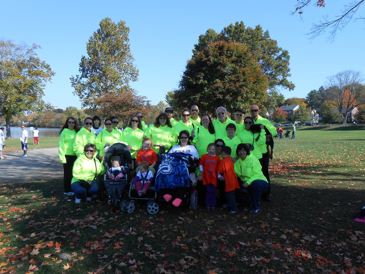 Walk To Defeat Als T-Shirt Photo