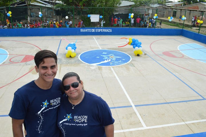 "Rayito De Esperanza" T-Shirt Photo