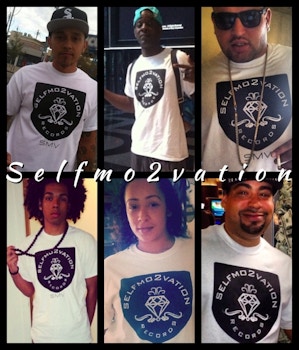 Selfmo2vation T-Shirt Photo