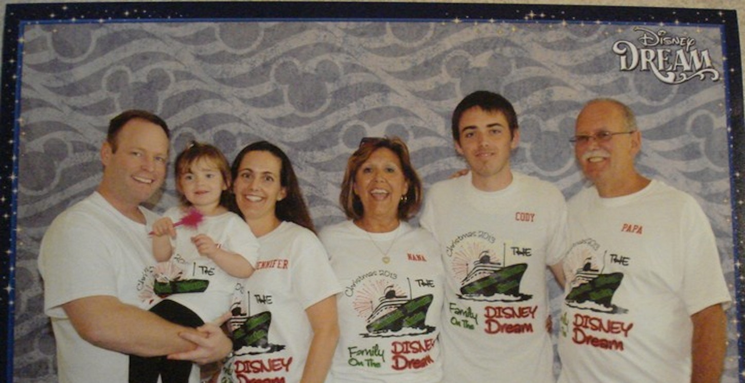 Family Christmas Cruise T-Shirt Photo