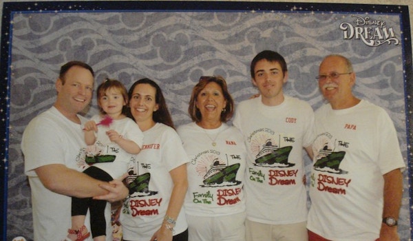 Family Christmas Cruise T-Shirt Photo