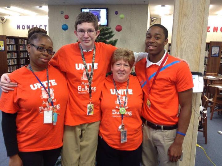 United in clearance orange t shirts