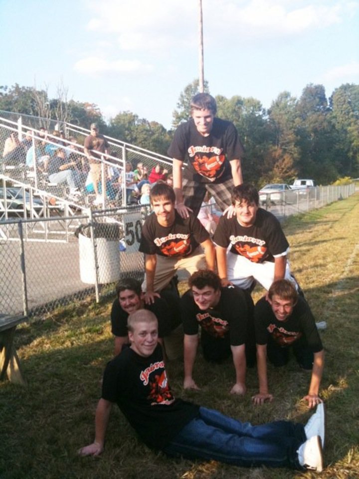 2010 Junior Powderpuff Cheerleaders T-Shirt Photo
