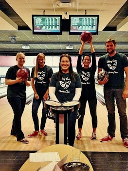 Alley Cats Bowling Team! T-Shirt Photo