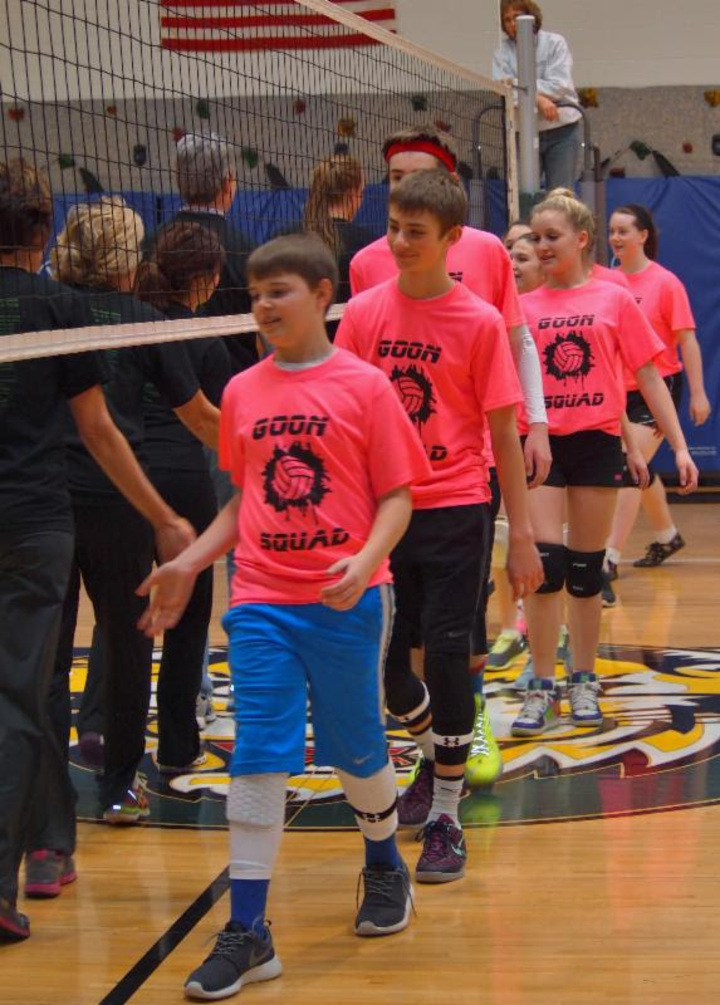 8th Grade Vs. Teacher Volleyball Game T-Shirt Photo