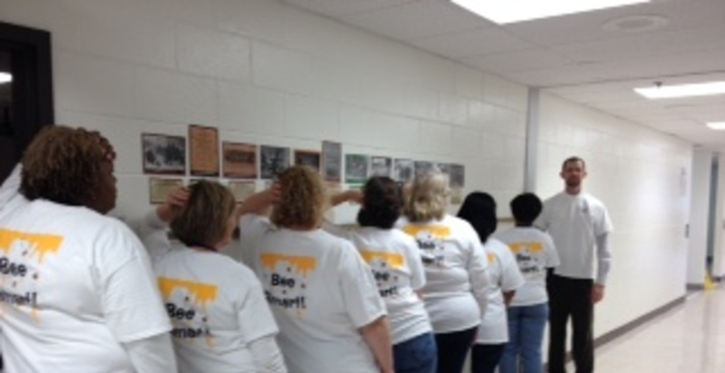 Our Teachers "Bee Smart"! T-Shirt Photo