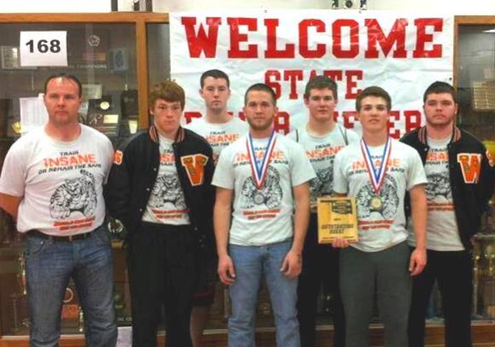 Train Insane & Dominate State T-Shirt Photo