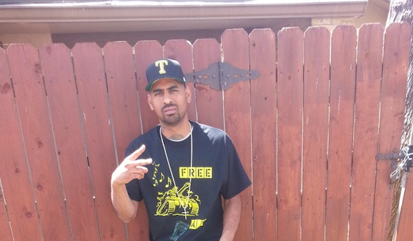 Picture of Free A.D Custom T-Shirt Design Free A.D T-Shirt Photo