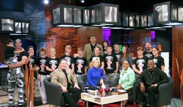 Junkyard Dogs Tv Appearance T-Shirt Photo