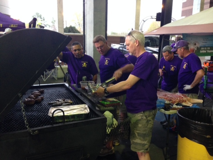 Grillin The Pig T-Shirt Photo