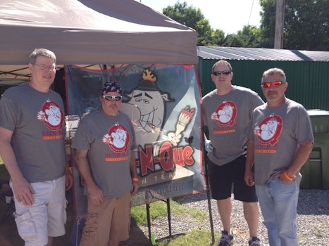 Brew N Que Grilling Team T-Shirt Photo