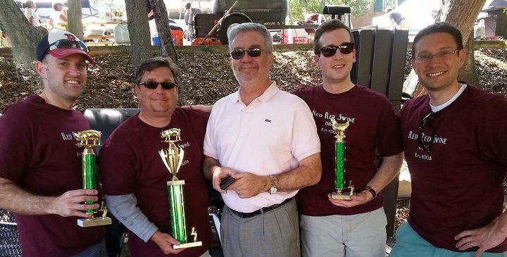 Red Red Swine   Bbq Champs T-Shirt Photo