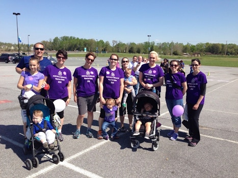March For Babies Moms Club Of California, Md T-Shirt Photo