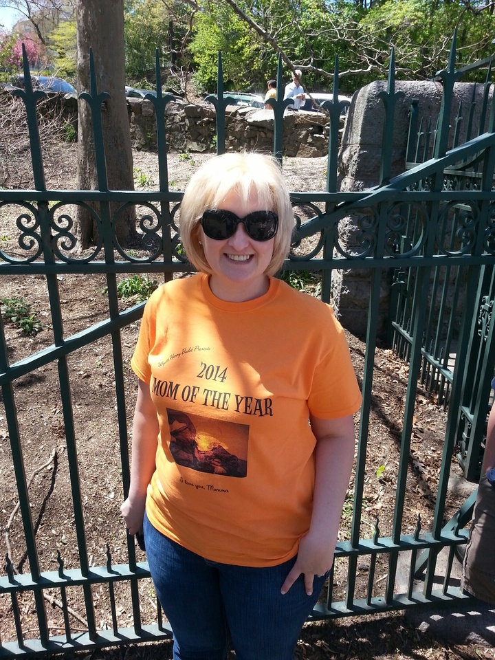 A Happy Mom! T-Shirt Photo