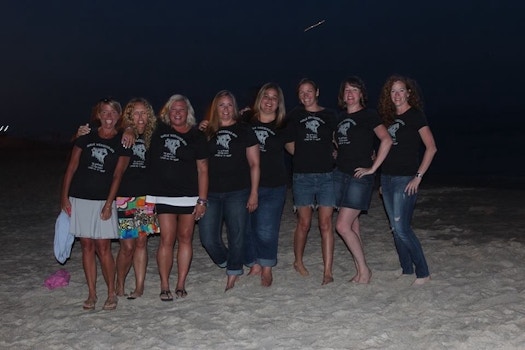 Beach Babes T-Shirt Photo
