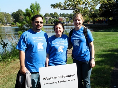 Nam Iwalks T-Shirt Photo