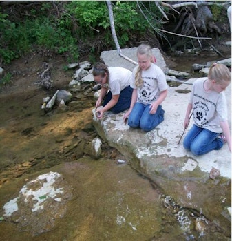 Junior Trackers Learning About Nature Through The Arts! T-Shirt Photo