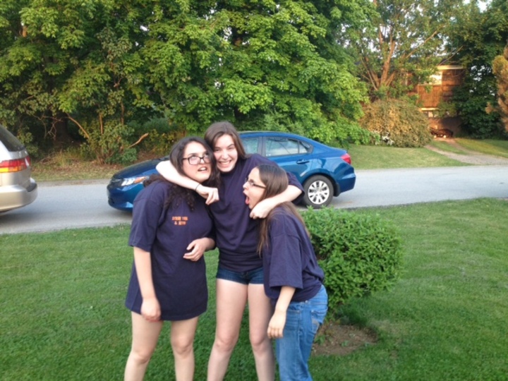 Stash Girls T-Shirt Photo