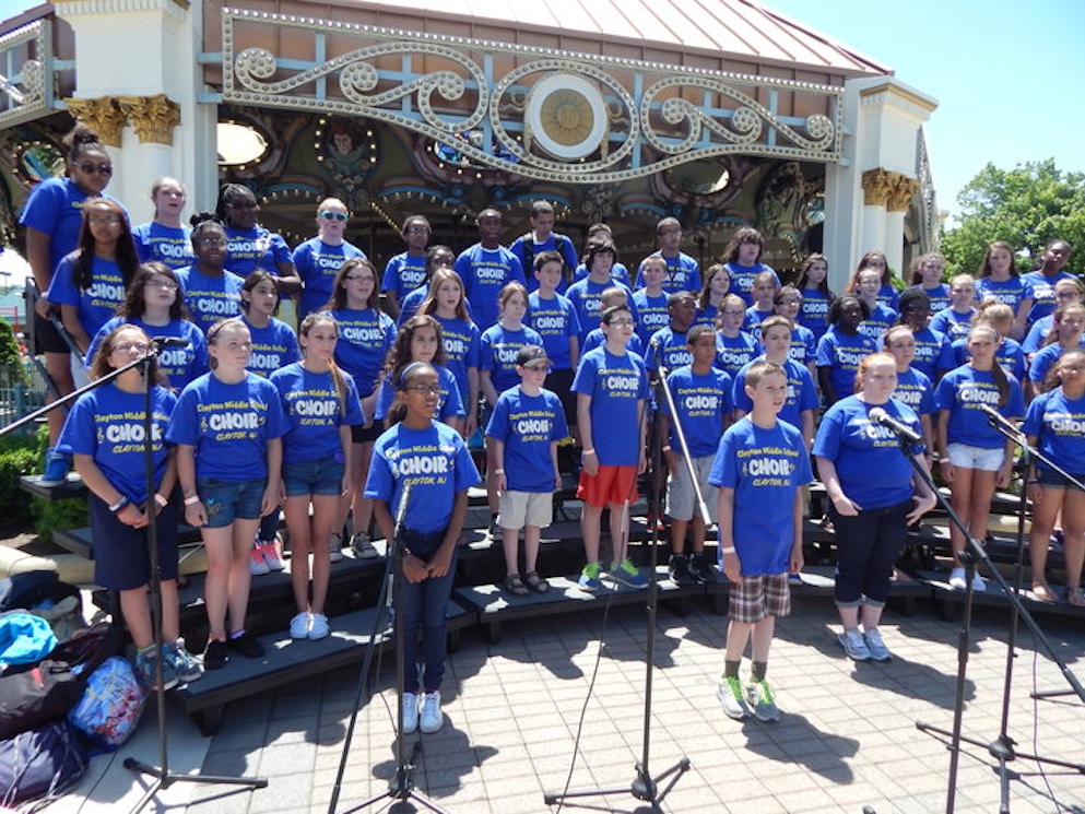 Clayton Ms Choir   Performance In The Park T-Shirt Photo