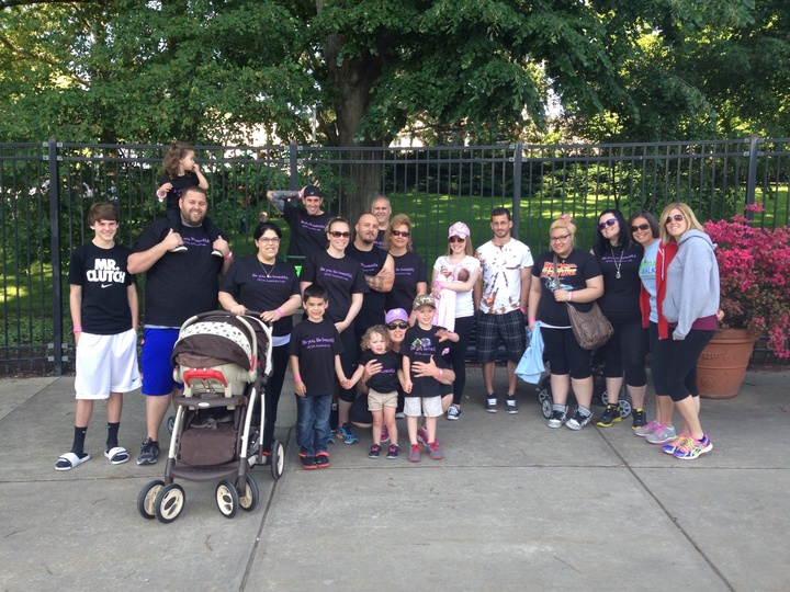 Neda Walk T-Shirt Photo