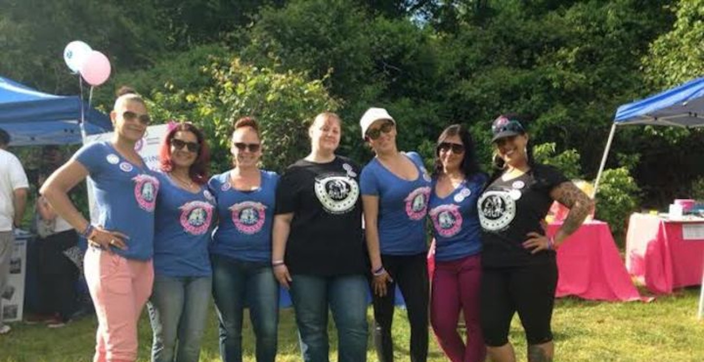 Bully Moms United For A Pi Tastic Cause  T-Shirt Photo