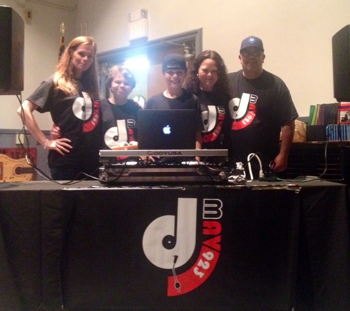 Dj Mav 923 T-Shirt Photo