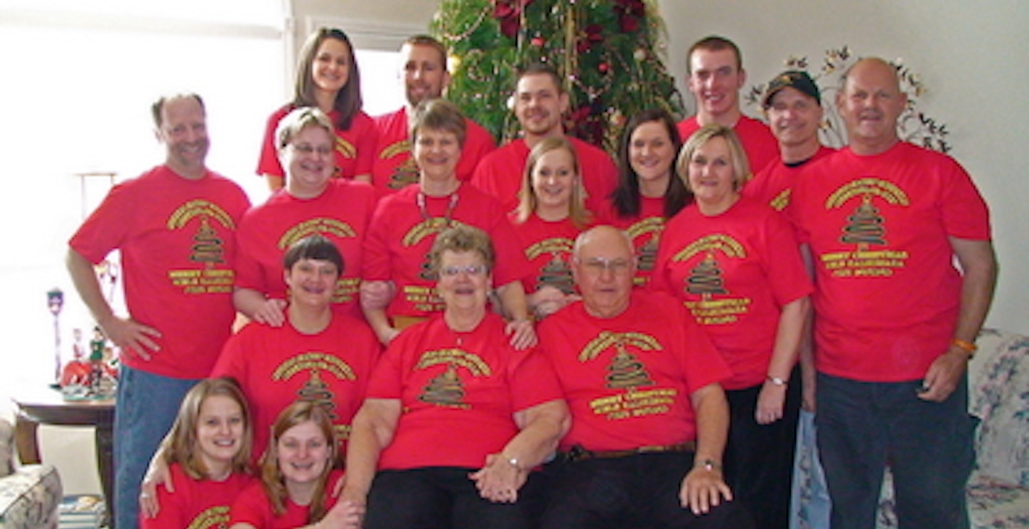 Keepers Family Christmas 2007 T-Shirt Photo