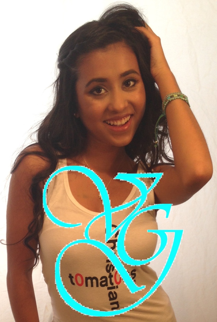 Christiantomatoes.Com T-Shirt Photo