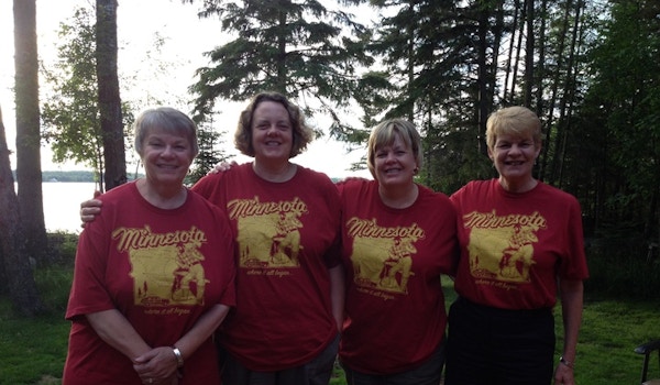 Picture of The Kinney Sisters In Northern Minnesota Custom T-Shirt Design The Kinney Sisters In Northern Minnesota T-Shirt Photo