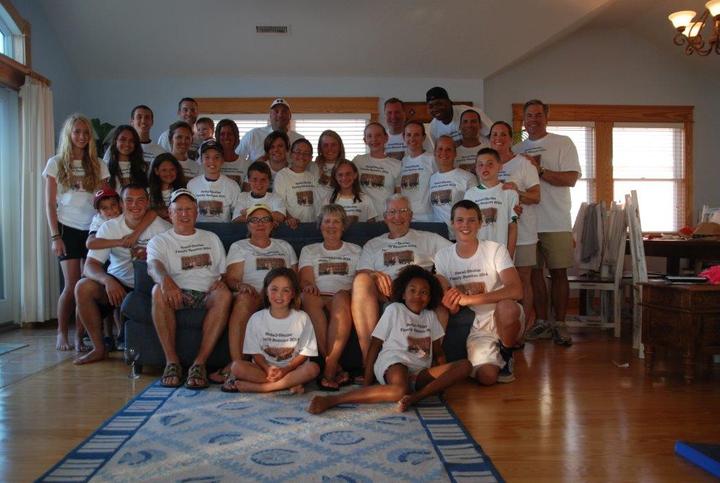 Awesome Family Reunion T-Shirt Photo