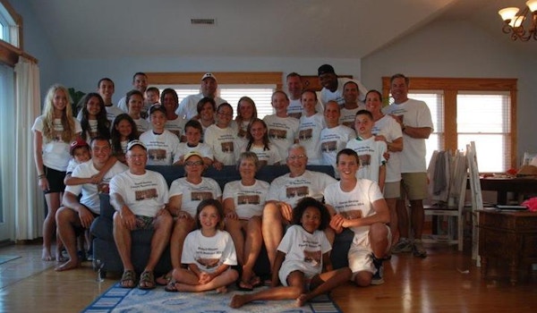 Awesome Family Reunion T-Shirt Photo