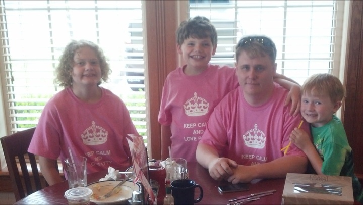 Mommys Fight  T-Shirt Photo