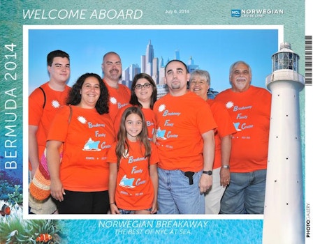 Breakaway Family Cruise T-Shirt Photo