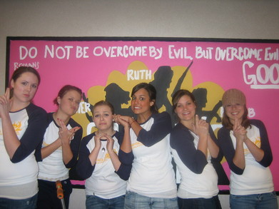 Charlie's Angels Floor T-Shirt Photo