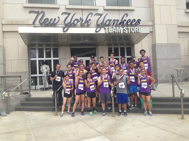 The Teak Running Club At The Damon Runyon 5 K At Yankee Stadium T-Shirt Photo