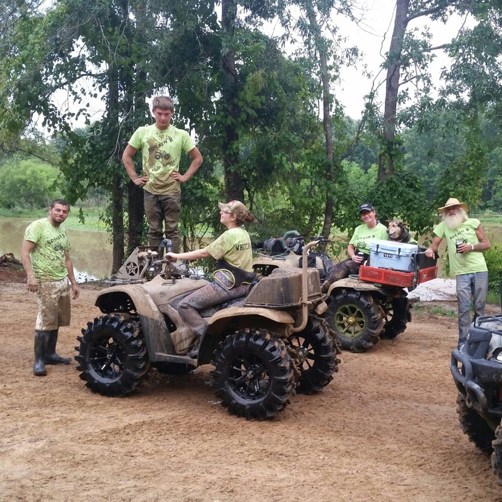 Mud Junkies T-Shirt Photo