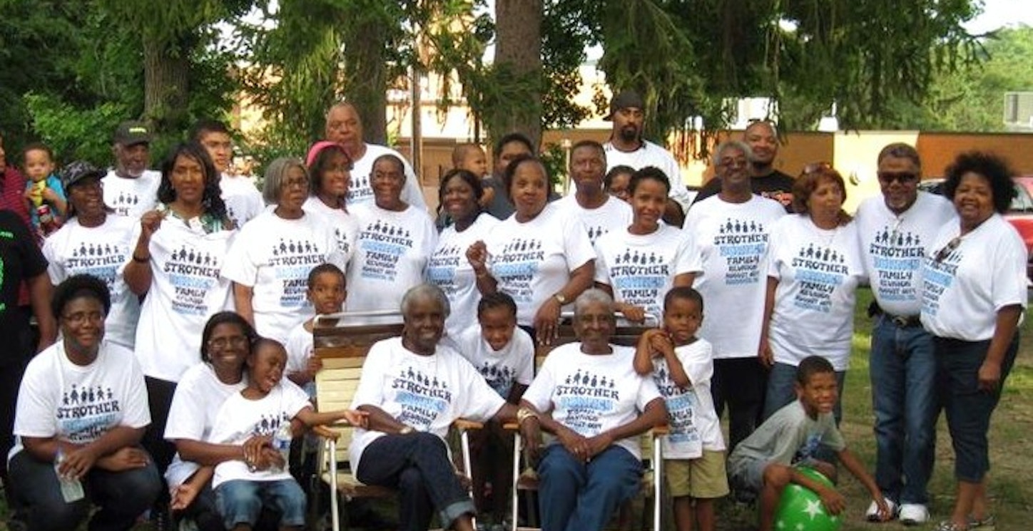 Strother Downey Family Reunion T-Shirt Photo