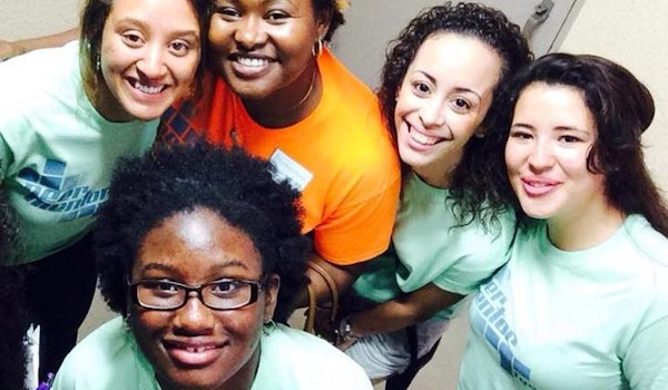 Picture of Peer Selfie Custom T-Shirt Design Peer Selfie T-Shirt Photo