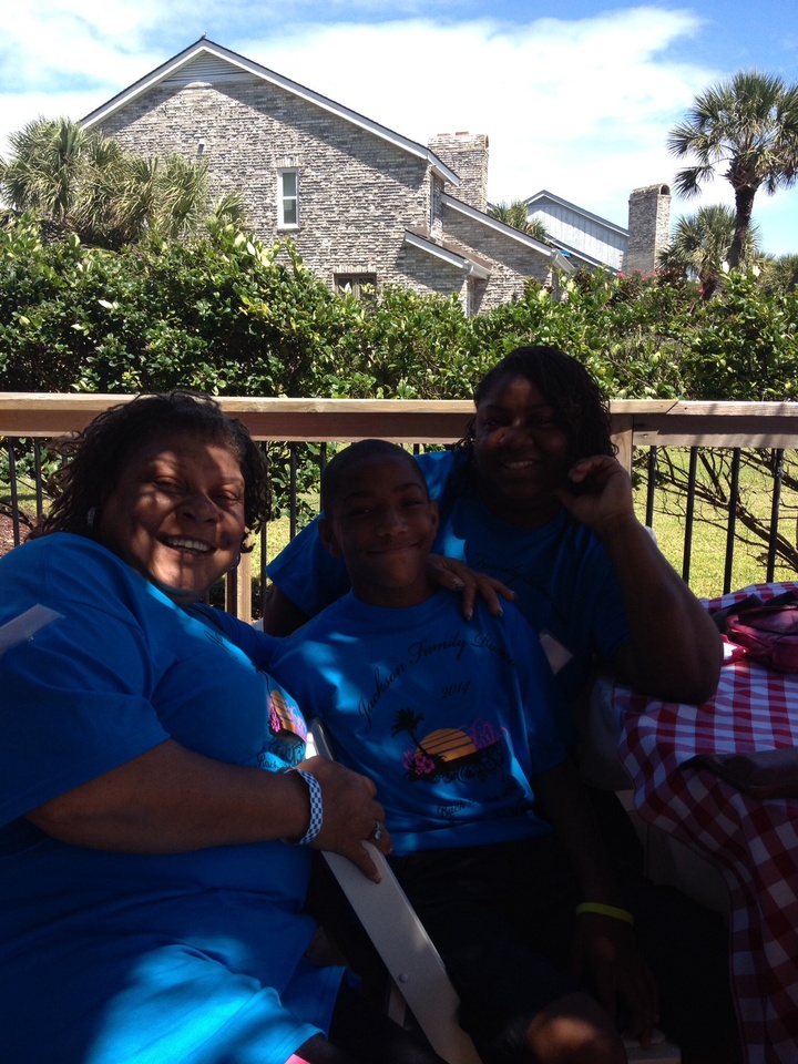 2014 Jackson Family Reunion T-Shirt Photo