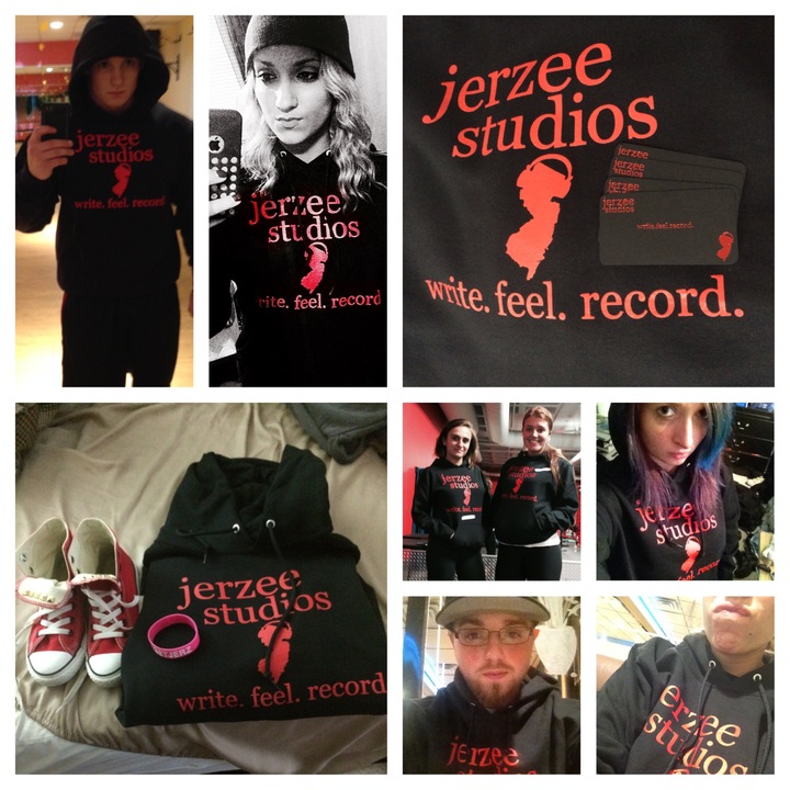 Jerzee Studios Supporters! T-Shirt Photo