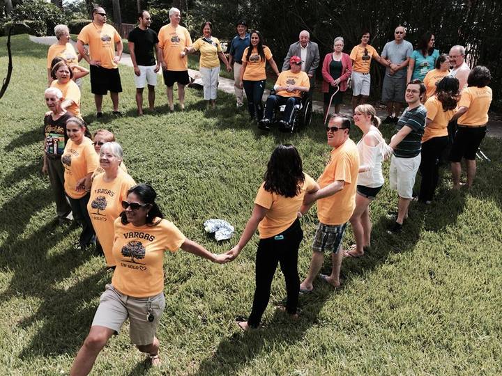 Vargas Uno Solo T-Shirt Photo