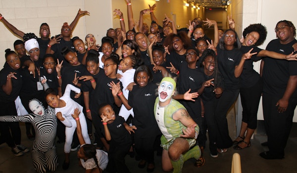 Picture of That's Entertainment!! Custom T-Shirt Design That's Entertainment!! T-Shirt Photo