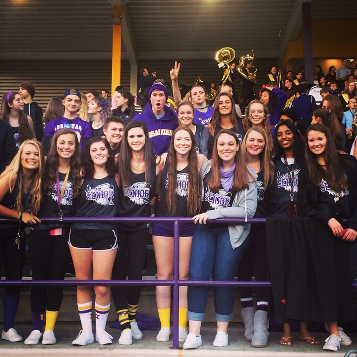 Ihs Senior Girls T-Shirt Photo