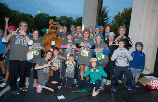 Team Tulli 4 Conquering Childhood Cancer T-Shirt Photo