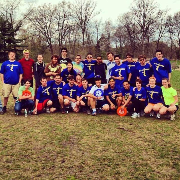 Dcc Frisbee T-Shirt Photo