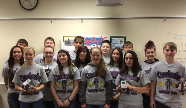 Onalaska Middle School Robotics Team T-Shirt Photo